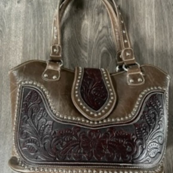 Montana West Tooling Concealed Carry Tote Bag - Picture 1 of 3